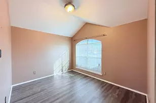 6700 Periwinkle Dr, Arlington, TX 76002 - Photo 12