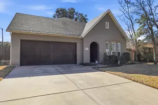 4817 Collinwood Ave, Fort Worth, TX 76107 - Photo 2