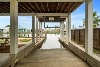 515 Copano Cove Road, Rockport, TX 78382 - Photo 4