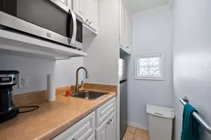 515 Copano Cove Rd, Rockport, TX 78382 - Photo 32