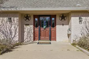 1905 Wimbledon Dr, Arlington, TX 76017 - Photo 6