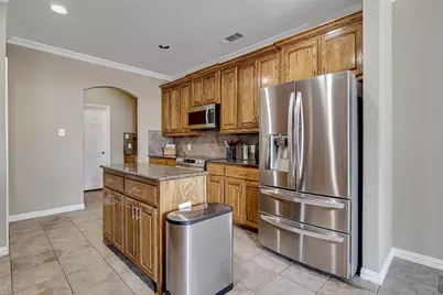 328 Tioga Street, Burleson, TX 76028 - Photo 10