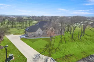 703 Winkler Wy, Springtown, TX 76082 - Photo 32
