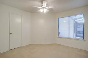 2300 Bamboo Dr, Arlington, TX 76006 - Photo 14