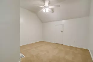 2300 Bamboo Dr, Arlington, TX 76006 - Photo 16