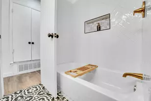 3518 W Rochelle Rd, Irving, TX 75062 - Photo 24