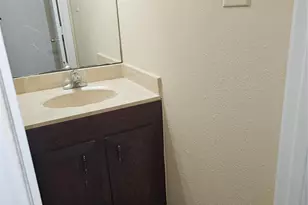 2822 Wimbledon Ct, Garland, TX 75041 - Photo 8