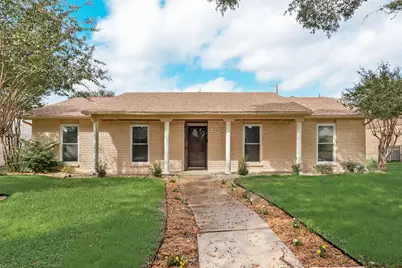 8515 Baumgarten Drive, Dallas, TX 75228 - Photo 2