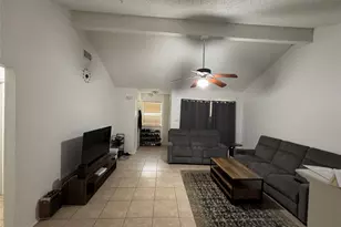 2916 Kathleen Ln, Euless, TX 76039 - Photo 2