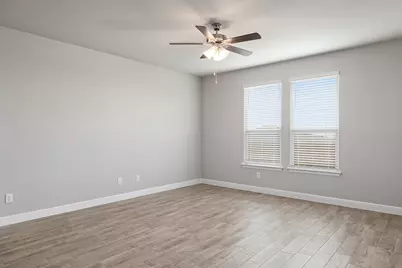 180 Tanager Drive, Rhome, TX 76078 - Photo 14