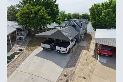 817 Brazos Harbor Circle, Granbury, TX 76048 - Photo 4