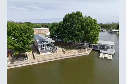 817 Brazos Harbor Circle, Granbury, TX 76048 - Photo 2