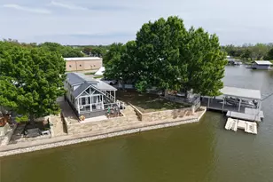 817 Brazos Harbor Cir, Granbury, TX 76048 - Photo 2