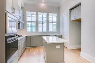 4639 New Water Ln, Dallas, TX 75219 - Photo 2