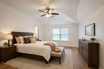 2815 Oak Crest Drive, Grand Prairie, TX 75052 - Photo 8