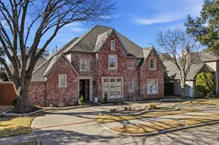 3509 Lakebrook Dr, Plano, TX 75093 - Photo 2