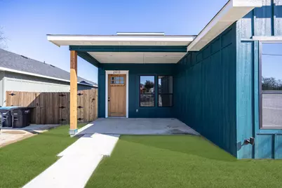 2613 Walker Street, Fort Worth, TX 76105 - Photo 2