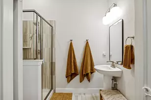 12620 Royal Oaks Ln, Farmers Branch, TX 75234 - Photo 20