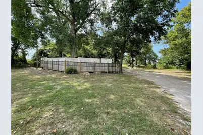 1810 Fort Worth Highway, Weatherford, TX 76086 - Photo 12