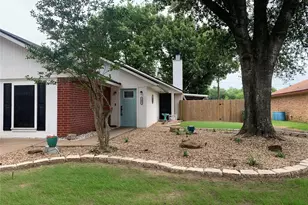 707 Cherry Dr, Groesbeck, TX 76642 - Photo 1