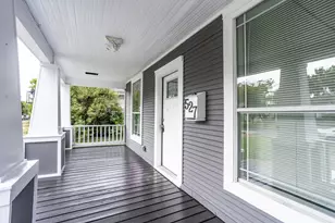 527 S Clinton Ave, Dallas, TX 75208 - Photo 2