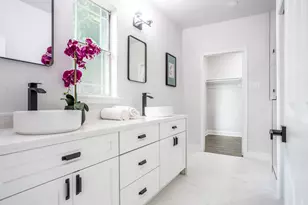 527 S Clinton Ave, Dallas, TX 75208 - Photo 12