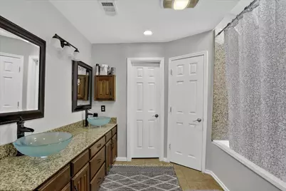 2010 Libby Lane, Grand Prairie, TX 75050 - Photo 18