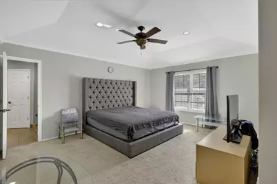 2010 Libby Lane, Grand Prairie, TX 75050 - Photo 16