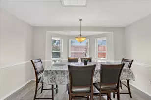 2010 Libby Ln, Grand Prairie, TX 75050 - Photo 10