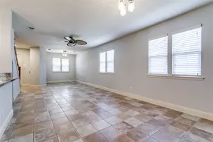 525 Estill St, Grapevine, TX 76051 - Photo 8