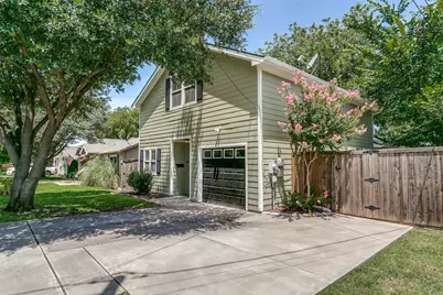 525 Estill Street, Grapevine, TX 76051 - Photo 2