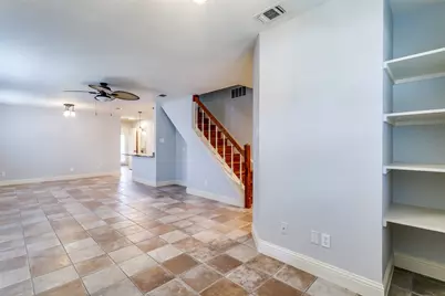525 Estill Street, Grapevine, TX 76051 - Photo 6