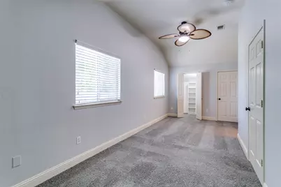 525 Estill Street, Grapevine, TX 76051 - Photo 22