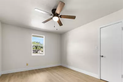 810 W Denison Drive, Robinson, TX 76706 - Photo 20