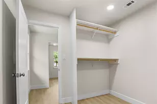 810 W Denison Dr, Robinson, TX 76706 - Photo 14