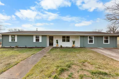 810 W Denison Drive, Robinson, TX 76706 - Photo 1