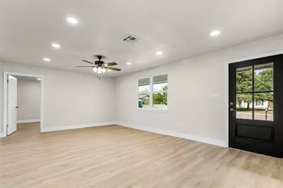 810 W Denison Drive, Robinson, TX 76706 - Photo 4