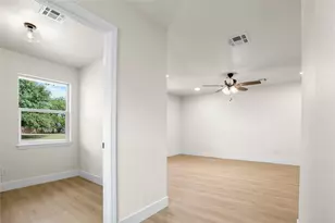 810 W Denison Dr, Robinson, TX 76706 - Photo 12