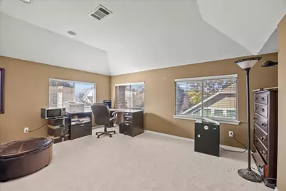 14633 Lakecrest Drive, Addison, TX 75001 - Photo 10