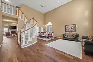 14633 Lakecrest Dr, Addison, TX 75001 - Photo 2