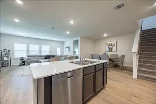 729 Amelia Ct, Pilot Point, TX 76258 - Photo 12