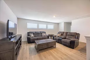 729 Amelia Ct, Pilot Point, TX 76258 - Photo 26