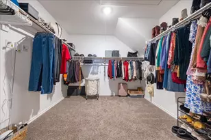 729 Amelia Ct, Pilot Point, TX 76258 - Photo 26