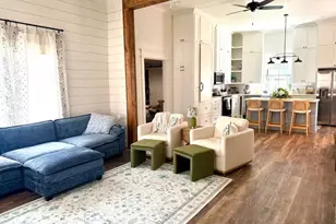 608 N Belknap Ave, Stephenville, TX 76401 - Photo 2