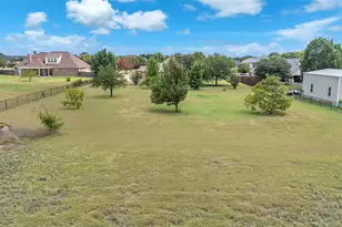 1921 Willow Bend Dr, Oak Leaf, TX 75154 - Photo 38