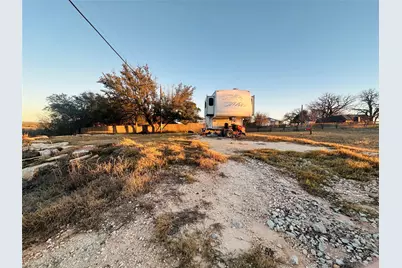 11407 Mitchell Bend Court, Granbury, TX 76048 - Photo 4