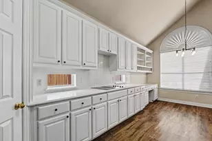 1610 Lakeland Park Dr, Garland, TX 75043 - Photo 16