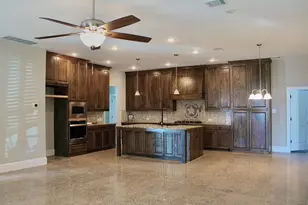 722 Clements Ave, Van Alstyne, TX 75495 - Photo 4