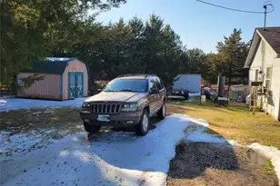 401 Meadowview Ln, Point, TX 75472 - Photo 4