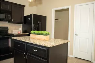 6349 Leaping Fawn Dr, Fort Worth, TX 76179 - Photo 8